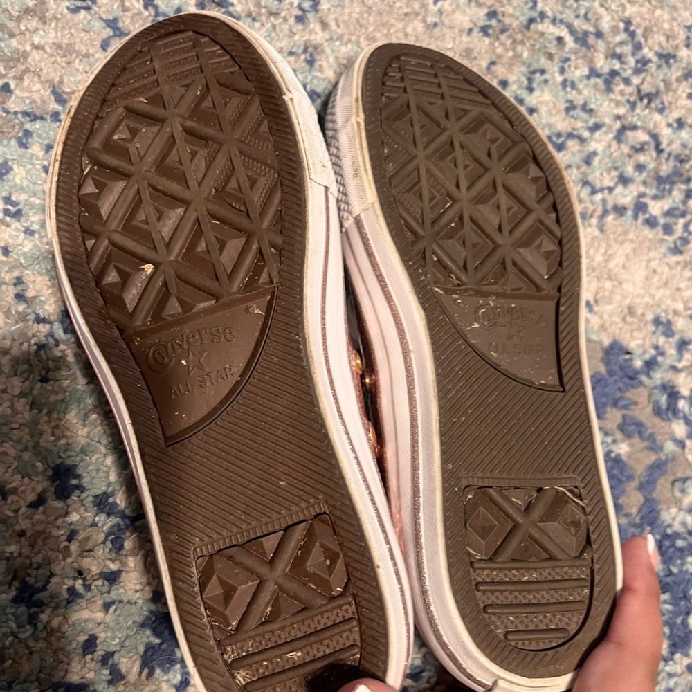 Converse Chuck Taylor Rose Gold Glitter Low Top Sneakers Kids Size 3 - Picture 3 of 4